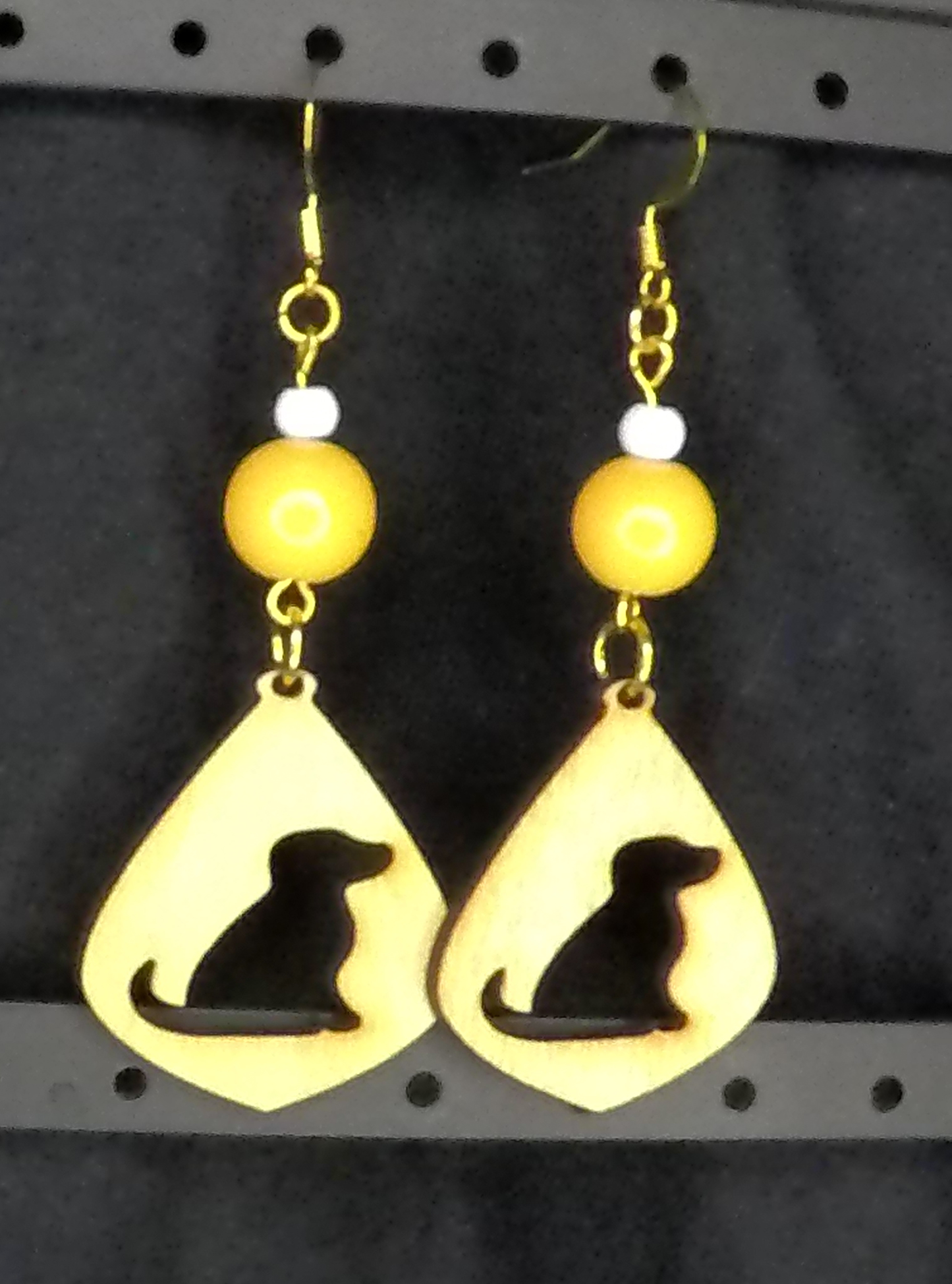 Dog Silhouette w/Cream Wooden Earrings