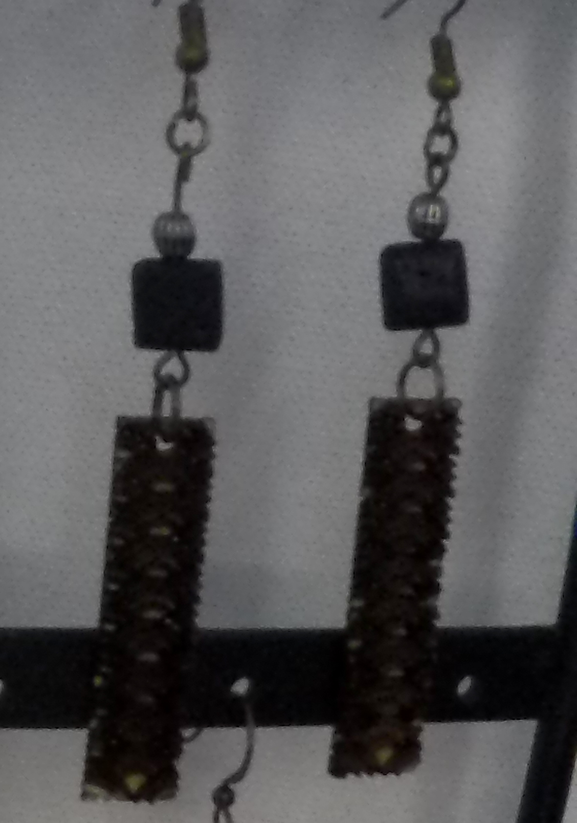 Mauna Kea w/Square Wooden Earrings